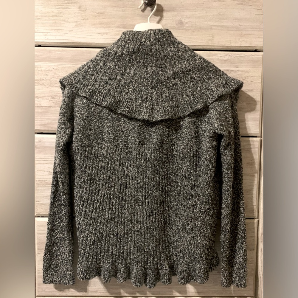 Rafaella Studio Black & White Sweater - Picture 2 of 4
